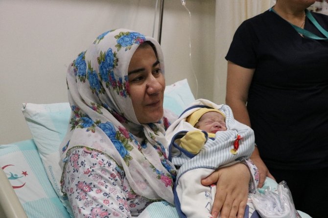 Kahramanmaraş’ta yeni yılın ilk bebeği İbrahim oldu