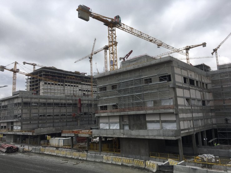 Dünyanın en büyük hastanesi havadan görüntülendi