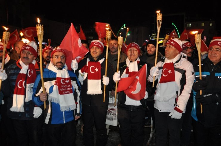 Sarıkamış şehitleri için yürüdüler