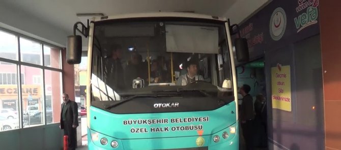 Halk otobüsü şoförleri bir kahramanlığa daha imza attı
