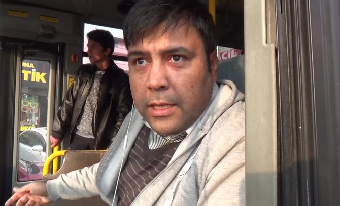 Halk otobüsü şoförleri bir kahramanlığa daha imza attı