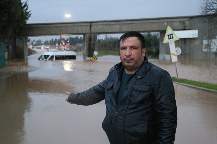 Servis suya gömüldü korku dolu anlar yaşandı