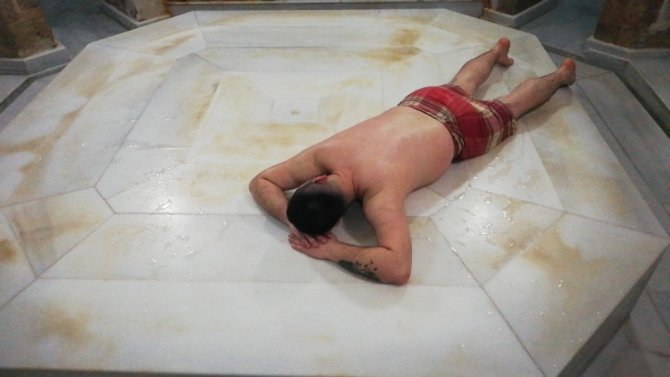 Her derde deva göbek taşı