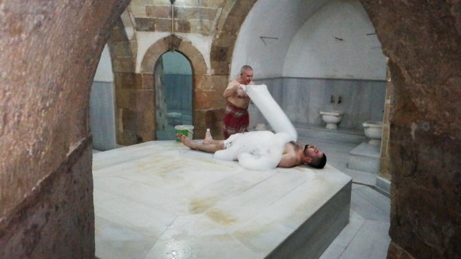 Her derde deva göbek taşı