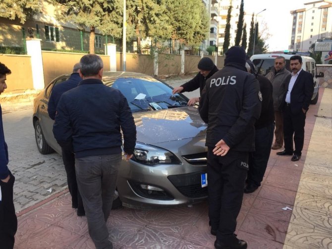 Kahramanmaraş'ta Otomobil markete girdi