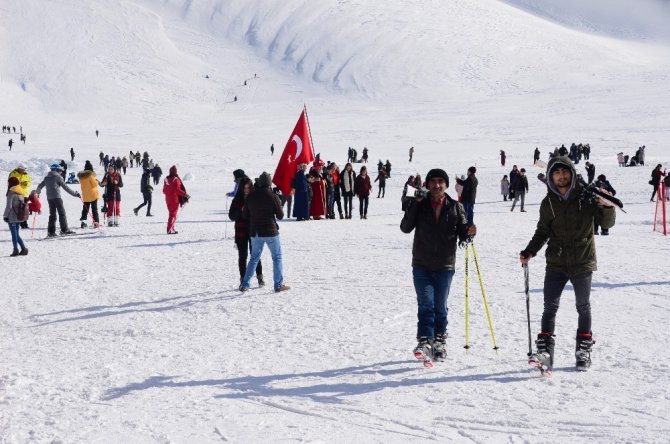 Karne hediyesi Yedikuyular oldu