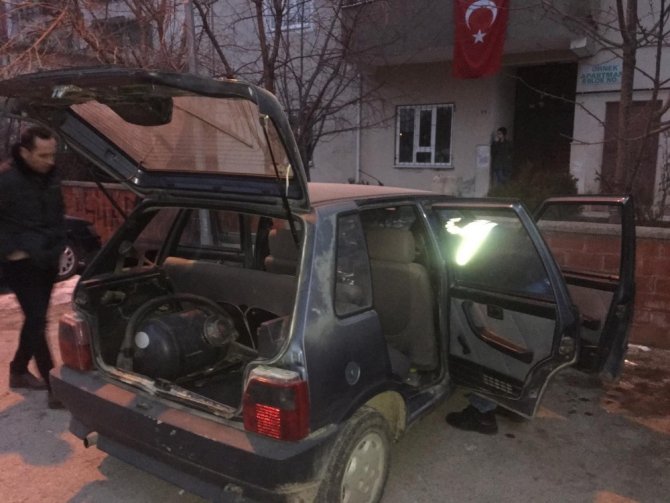 Otomobilin çalıntı olduğunu anlayınca ihbar etti!
