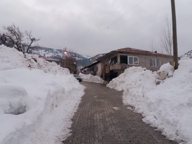 Karla mücadelenin adresi Çağlayancerit