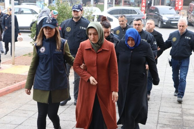 Gaybubet evlerine yapılan operasyonda 11 kişi gözaltına alındı