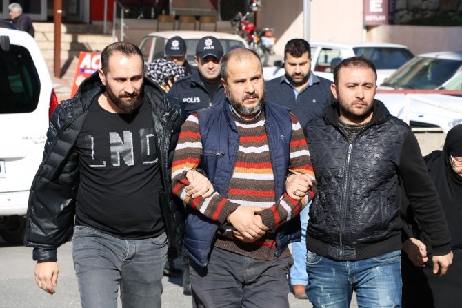 Kız isteme iddiasıyla çıkan kavgada silahlar konuştu