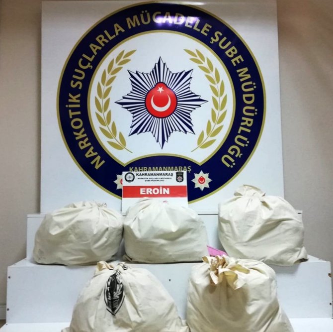 Oto kurtarıcıdan çıktı! Kilo kilo!