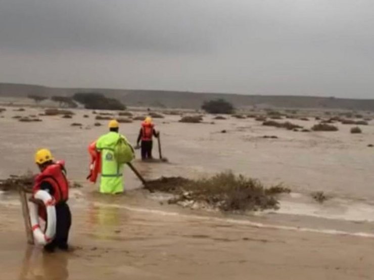 Dört gündür devam eden şiddetli yağış felaketi getirdi