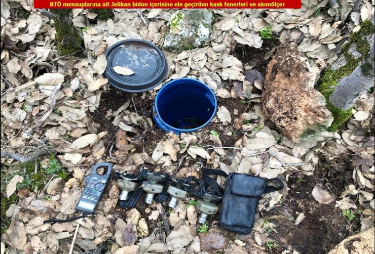 Terör örgütünün inleri yerle bir edildi