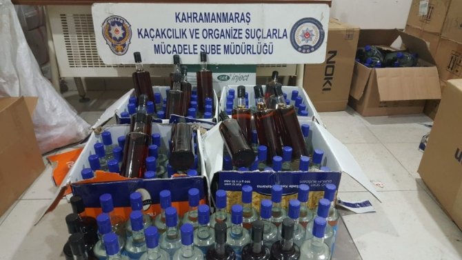 Bunlar bir otomobilden çıktı!