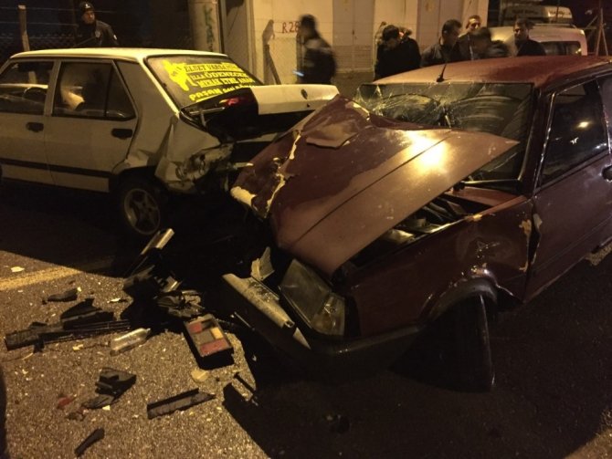 Kahramanmaraş’ta 5 otomobil birbirine girdi! Yaralılar var