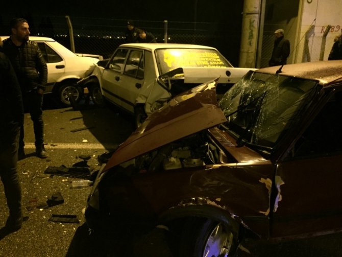 Kahramanmaraş’ta 5 otomobil birbirine girdi! Yaralılar var
