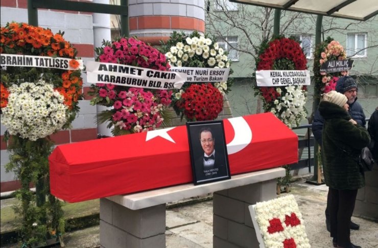 Yalçın Menteş’e gözü yaşlı veda