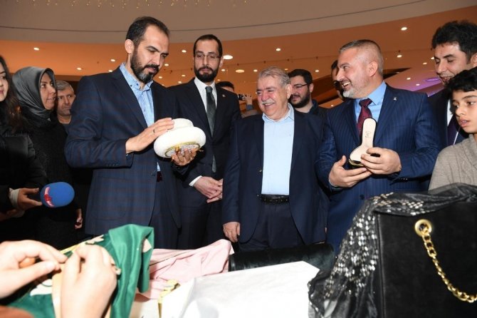 Kurtuluşun Renkleri temalı el sanatları sergisi açıldı