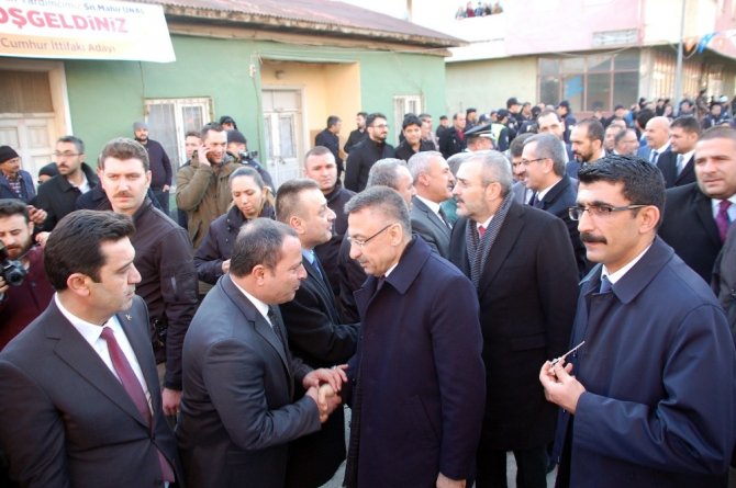 Hangi manipülasyonu yaparlarsa yapsınlar yolumuza devam edeceğiz