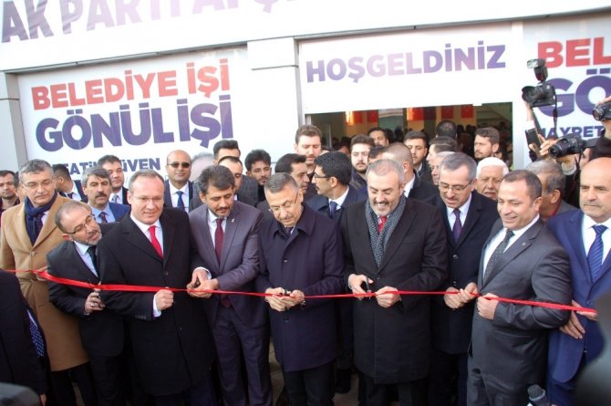 Hangi manipülasyonu yaparlarsa yapsınlar yolumuza devam edeceğiz