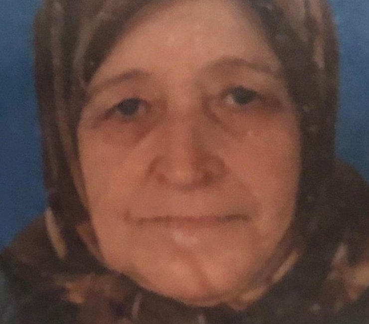 Yemek yaparken elbiseleri tutuşan yaşlı kadın feci şekilde can verdi