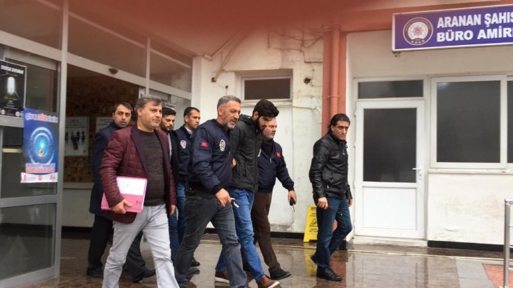 Altınları için boğazı kesilerek vahşice öldürüldü