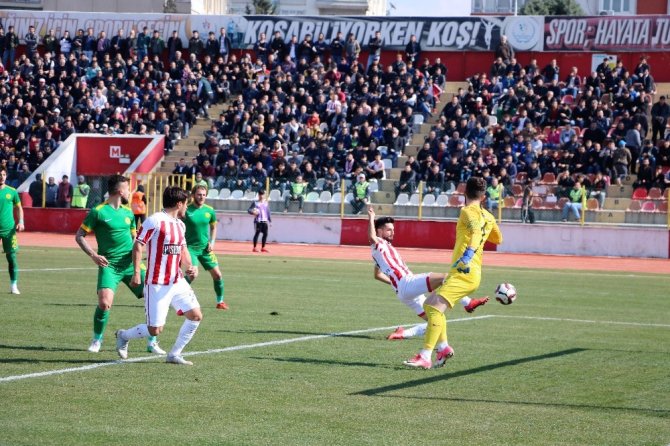 Kahramanmaraşspor kendi evinde Darıca'yı 1 golle yendi