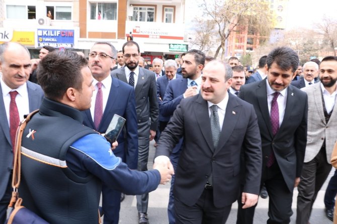 Bakan Varank Kahramanmaraş sokaklarında