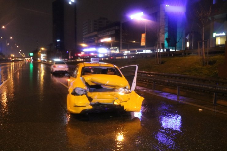 Kazanın böylesi 11 araç birbirine girdi