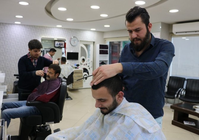 Karıl dağın başında yaptığını görenleri şaşırttı