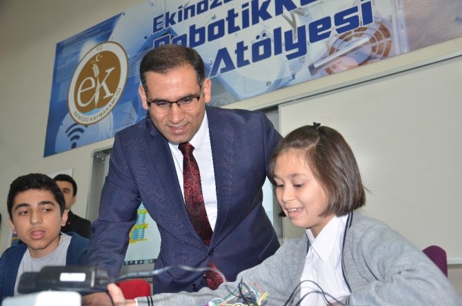 Robotik kodlama atölyesi Ekinözü'ne açıldı
