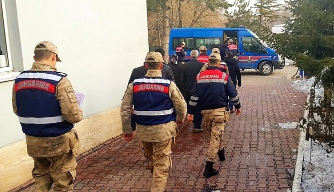 Kahramanmaraş’ta aranan 25 şüpheli yakalandı