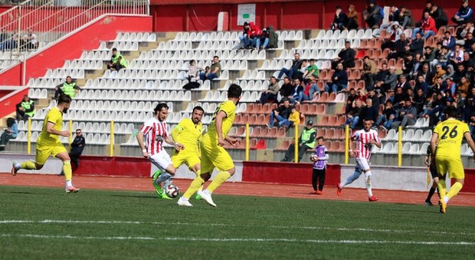 Kahramanmaraşspor, sahasında Menemen Belediyespor'u 4-1 mağlup etti