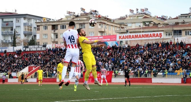 Kahramanmaraşspor, sahasında Menemen Belediyespor'u 4-1 mağlup etti