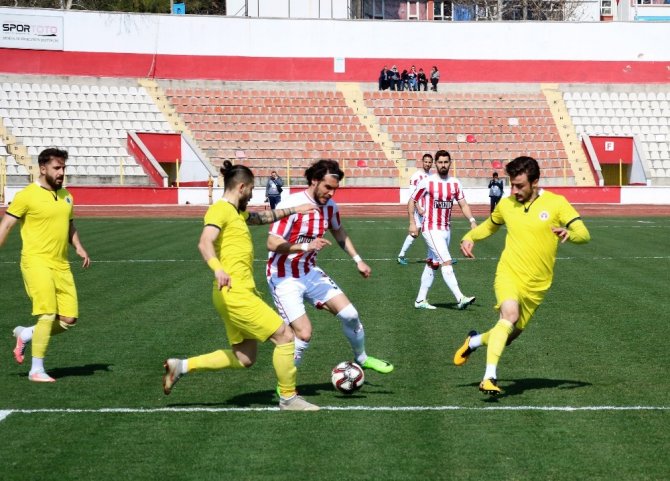Kahramanmaraşspor, sahasında Menemen Belediyespor'u 4-1 mağlup etti