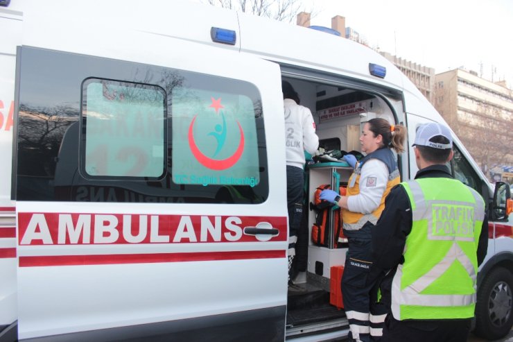 Belediye otobüsünün ani fren yapması sonucu 4 kişi yaralandı