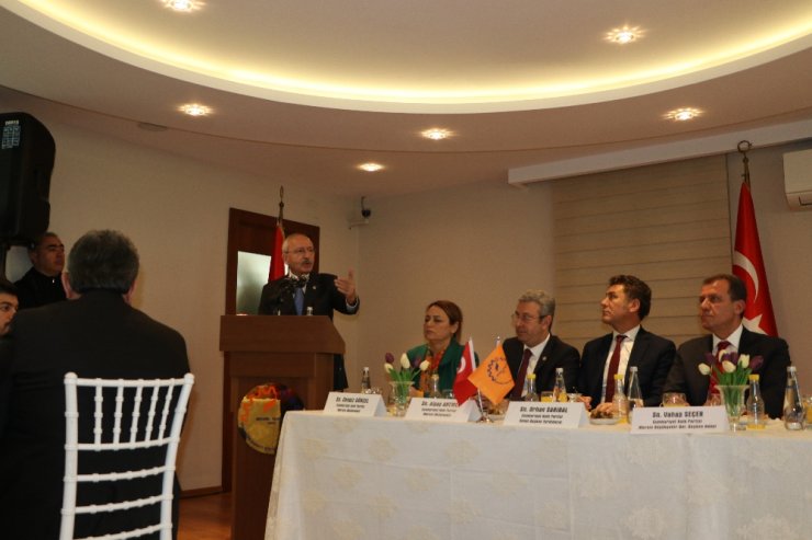 Kavga siyasetinin Türkiye'ye getirdiği bir yarar var mı?