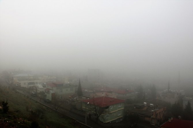 Kahramanmaraş’ta göz gözü görmüyor