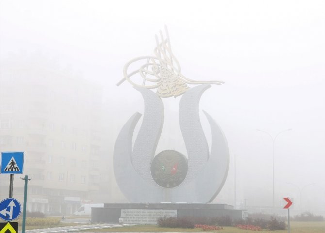 Kahramanmaraş’ta göz gözü görmüyor