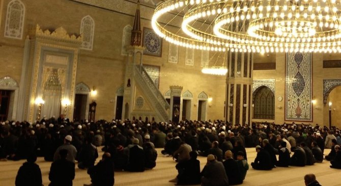 Kahramanmaraş camilere akın etti