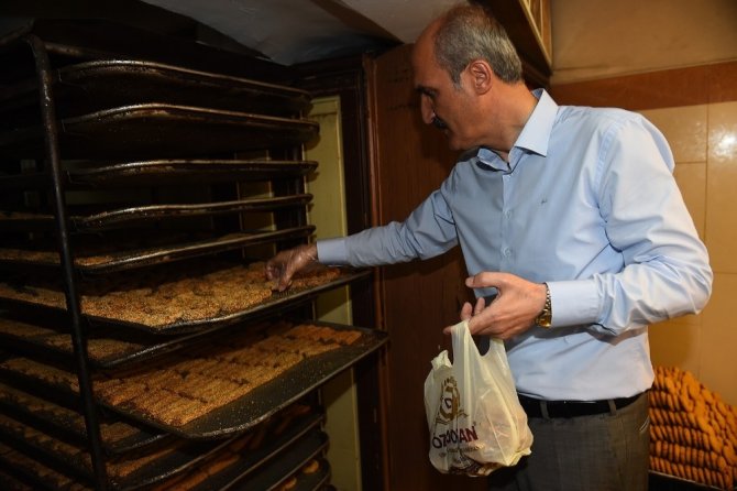 Başkan Okay: Genel siyasetle yereli karıştırmamalı'