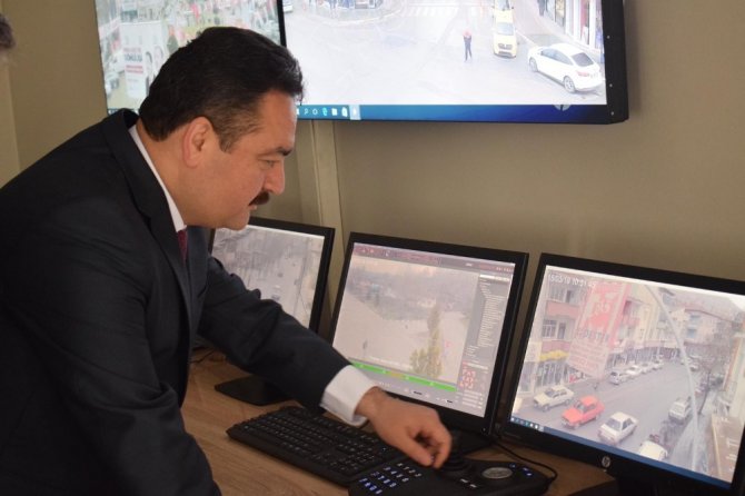 Başkan adayı Gürbüz trafik denetimine çıktı