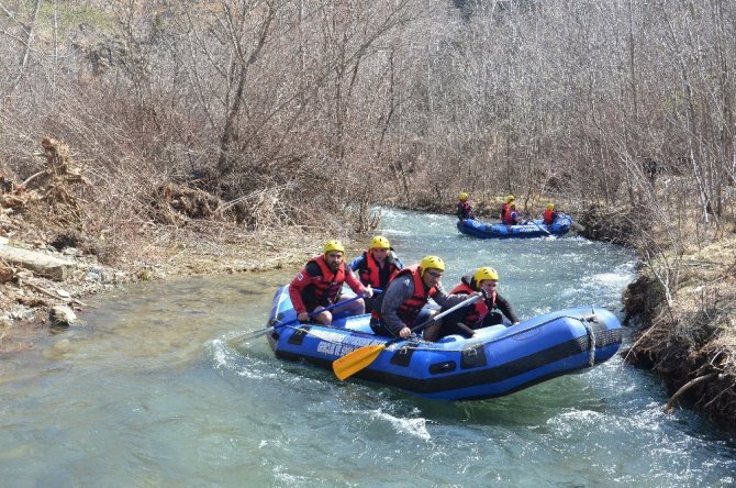 Kahramanmaraş’ta yapılan rafting nefesleri kesti