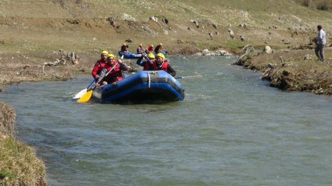 Kahramanmaraş’ta yapılan rafting nefesleri kesti