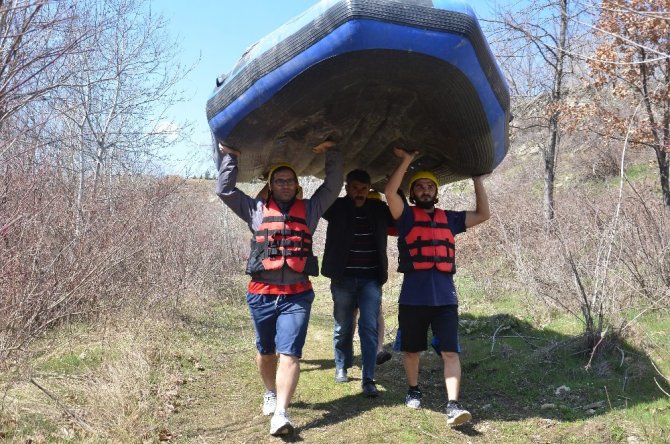 Kahramanmaraş’ta yapılan rafting nefesleri kesti