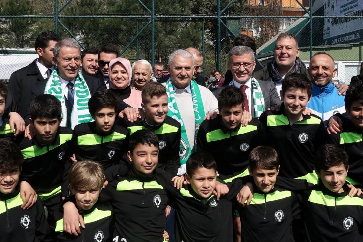 Mahalle maçları geri geliyor