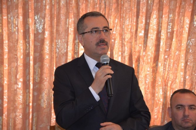 Yerel seçim öncesi canla başla çalışıyorlar