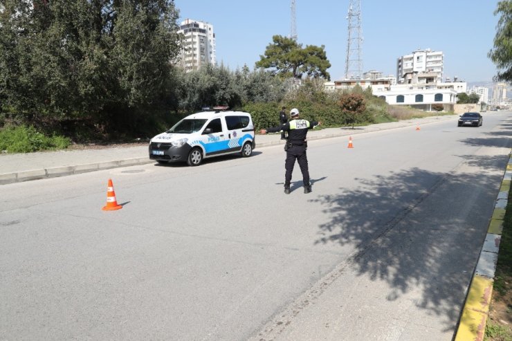 1 gecede 2 bin 423 kişi yakalandı