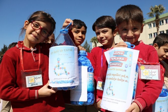 1 milyon mavi kapak 10 engelliye tekerlekli sandalye olarak döndü