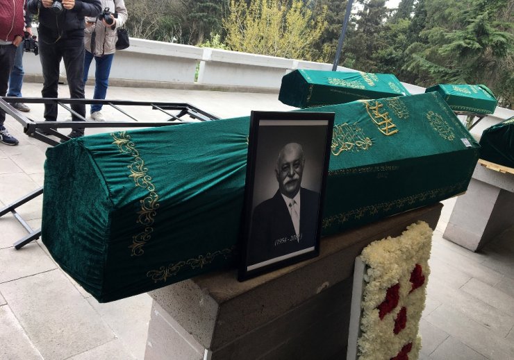 Usta oyuncu Ümit Yesin son yolculuğuna uğurlandı